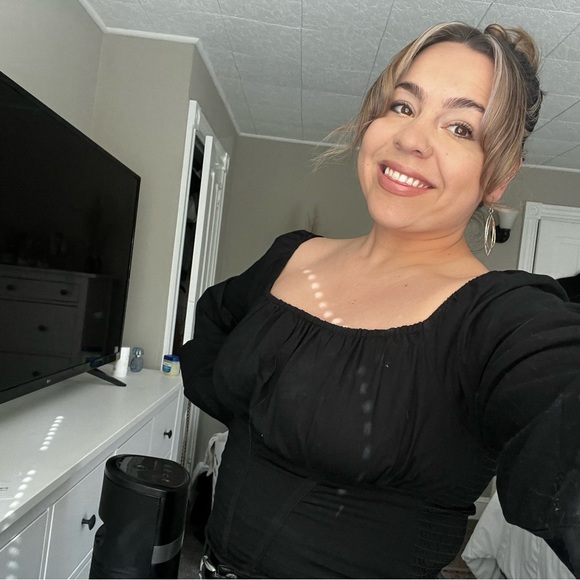 Meet your Posher, Jill - Picture 1 of 1